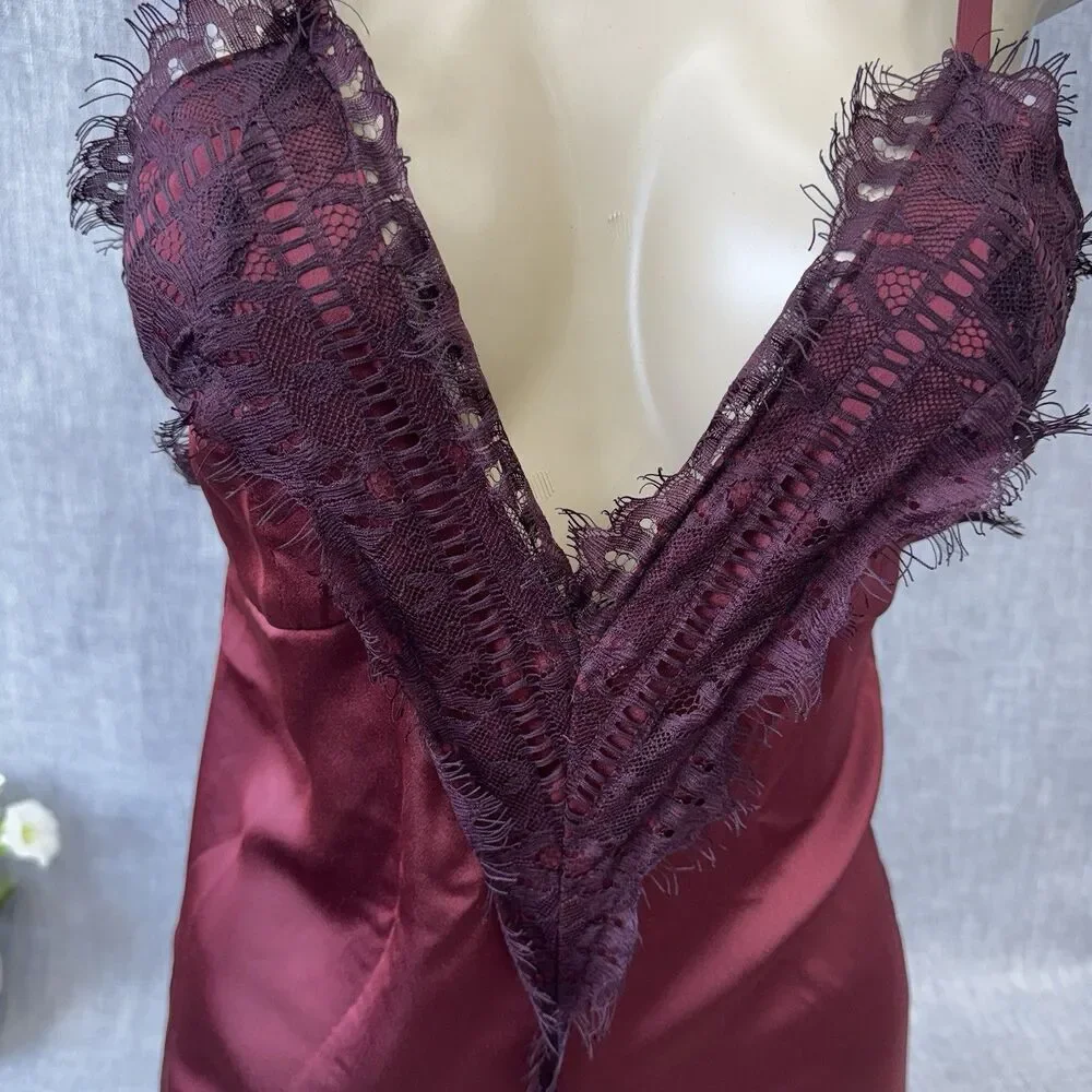 Nasty Gal Burgundy Satin Wide Leg Jumpsuit Lace Trim PTP 16 Open Back XXS Slit - Picture 9 of 16